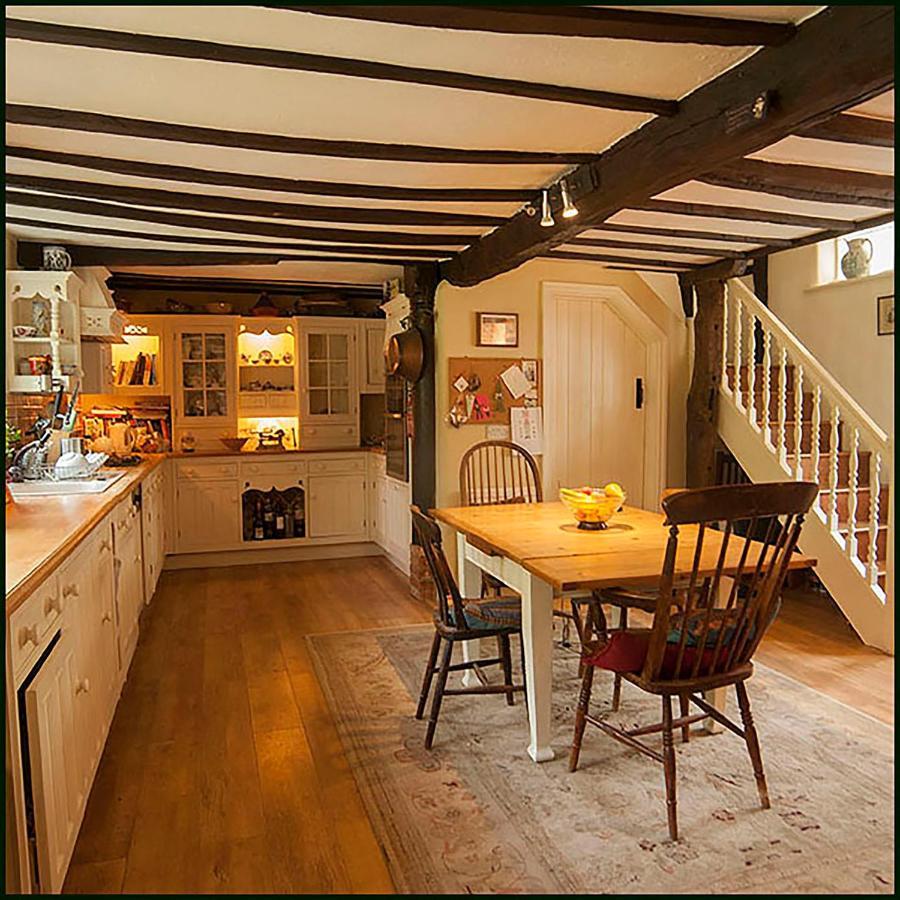 The Old Stables B&B Winslow Exteriér fotografie